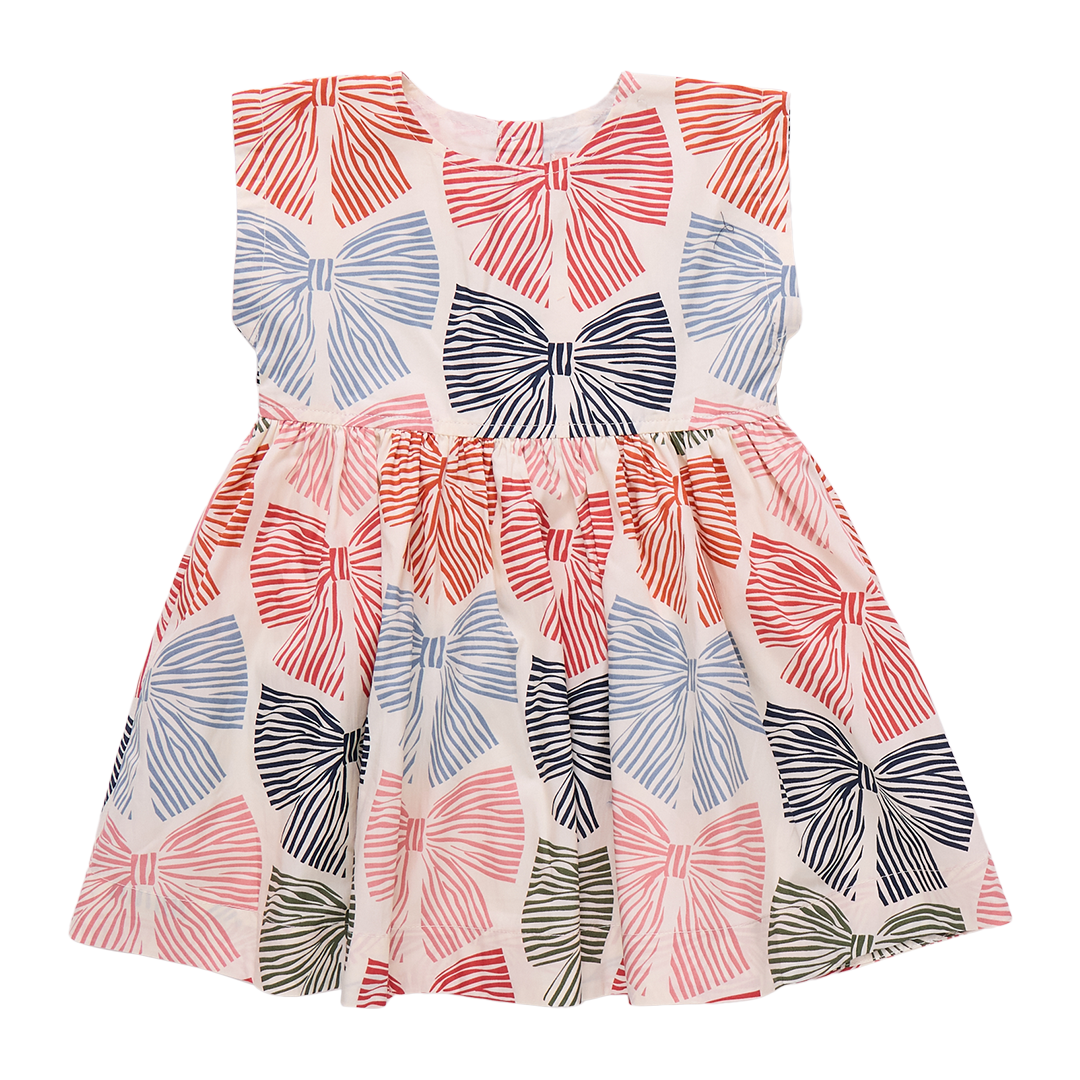 FALL25_PinkChicken_03439.png