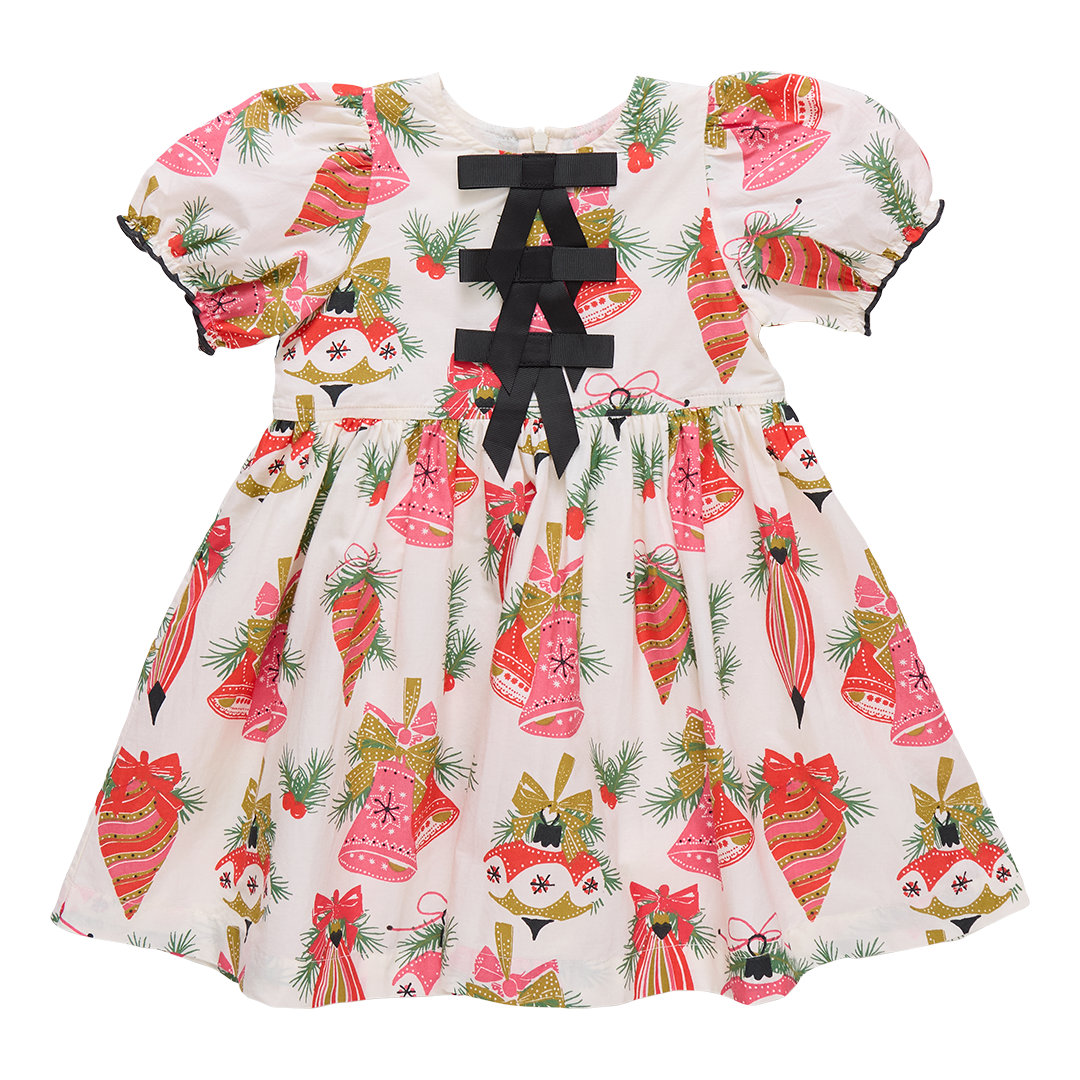 Flats_Holiday25_PinkChicken_06568.png