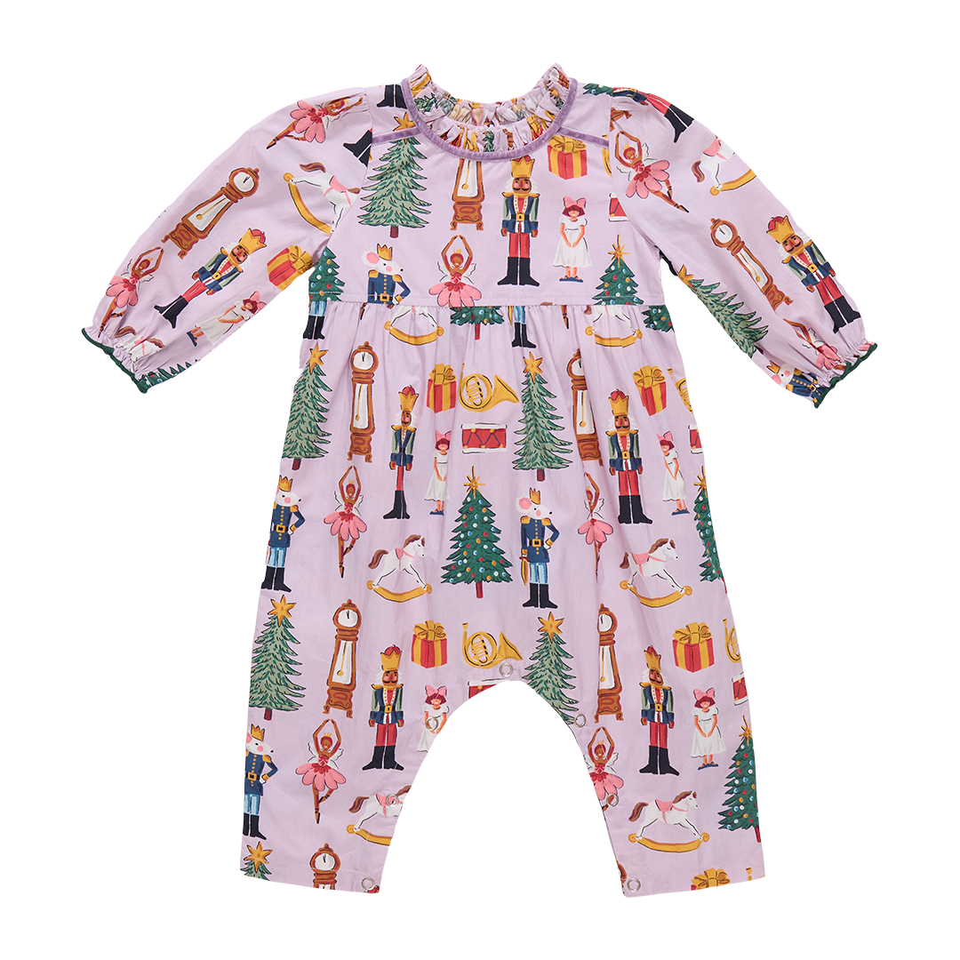 Flats_Holiday25_PinkChicken_06571.png