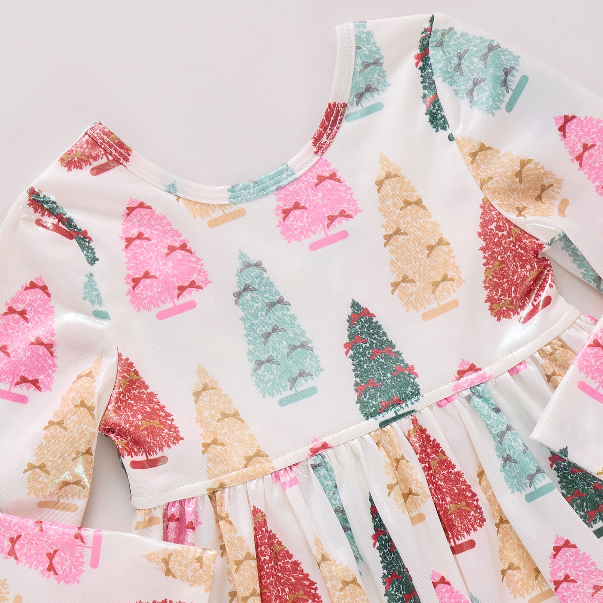 Flats_Holiday25_PinkChicken_06576.jpg