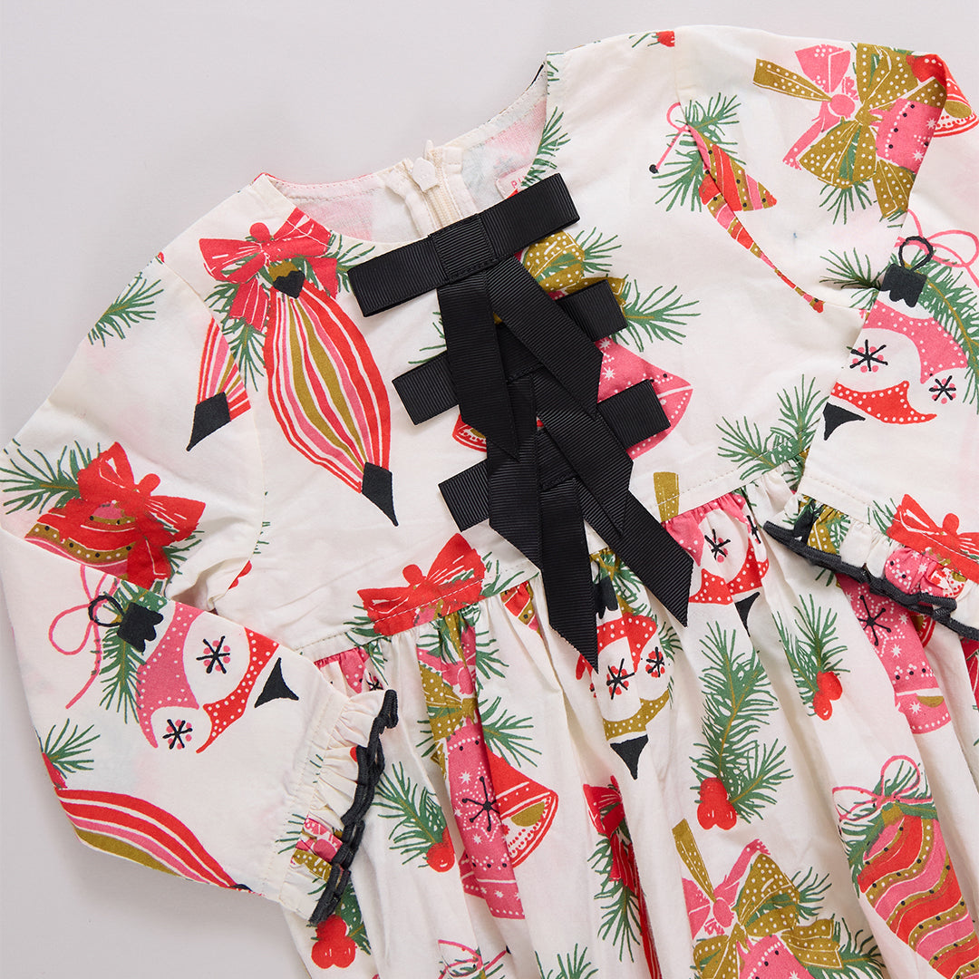 Holiday25_PinkChicken_06437.jpg