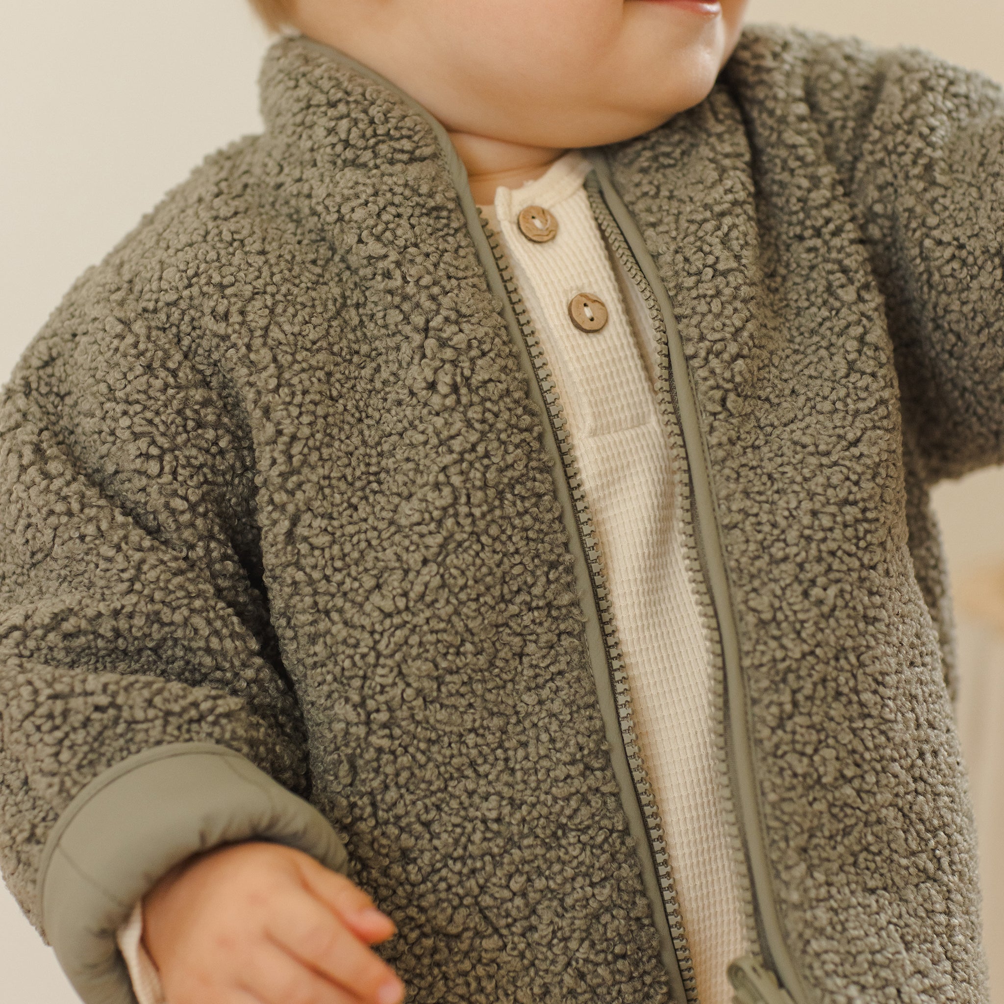 QM-AW23-D3-LIFESTYLE-WEB-484.jpg