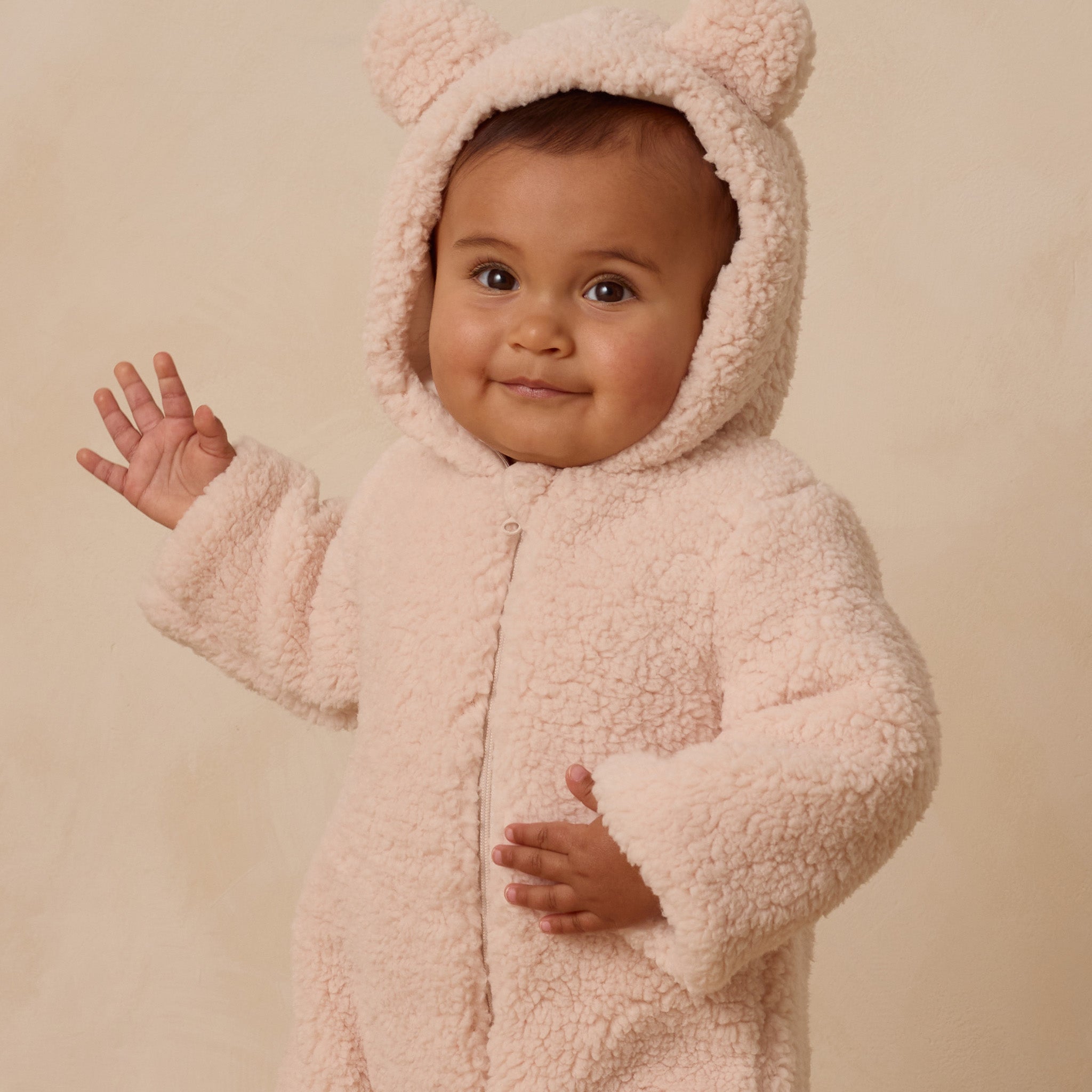 QM-AW25-D3-STUDIO-WEB-103.jpg