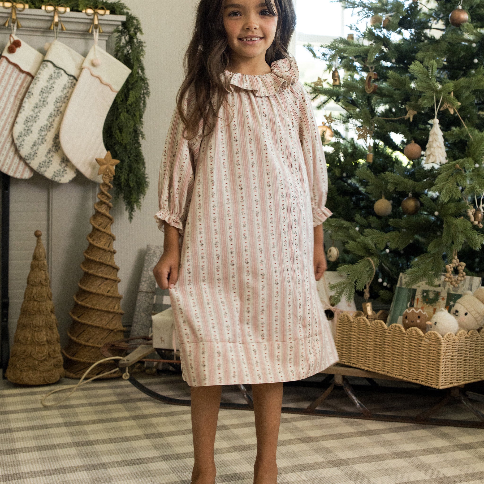 RC-AW25-D3-HOLIDAY-LIFESTYLE-WEB-9.jpg