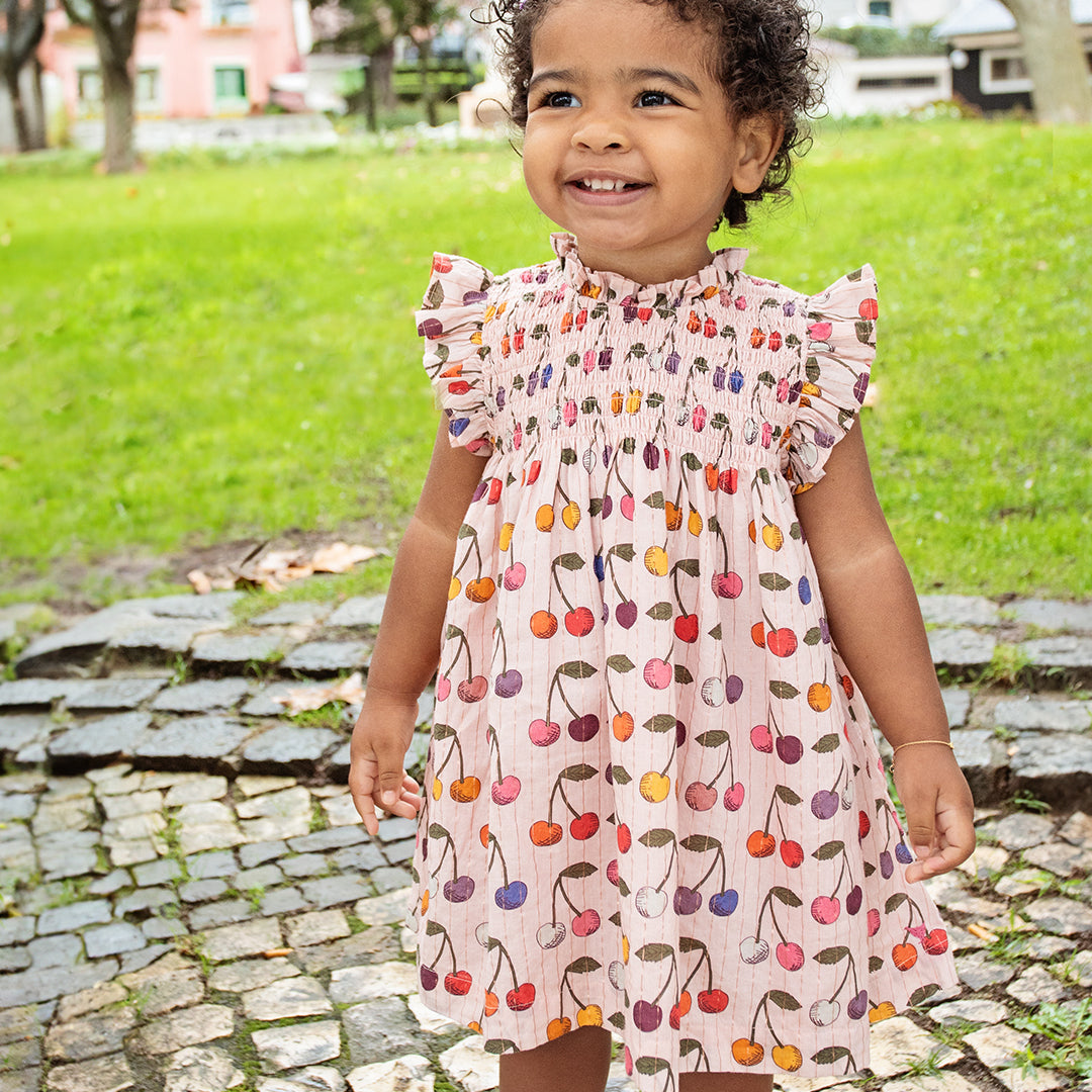 baby-stevie-dress-cherries-2_2048x2048_d3b0f56c-f11f-4517-9154-634e045520d6.jpg