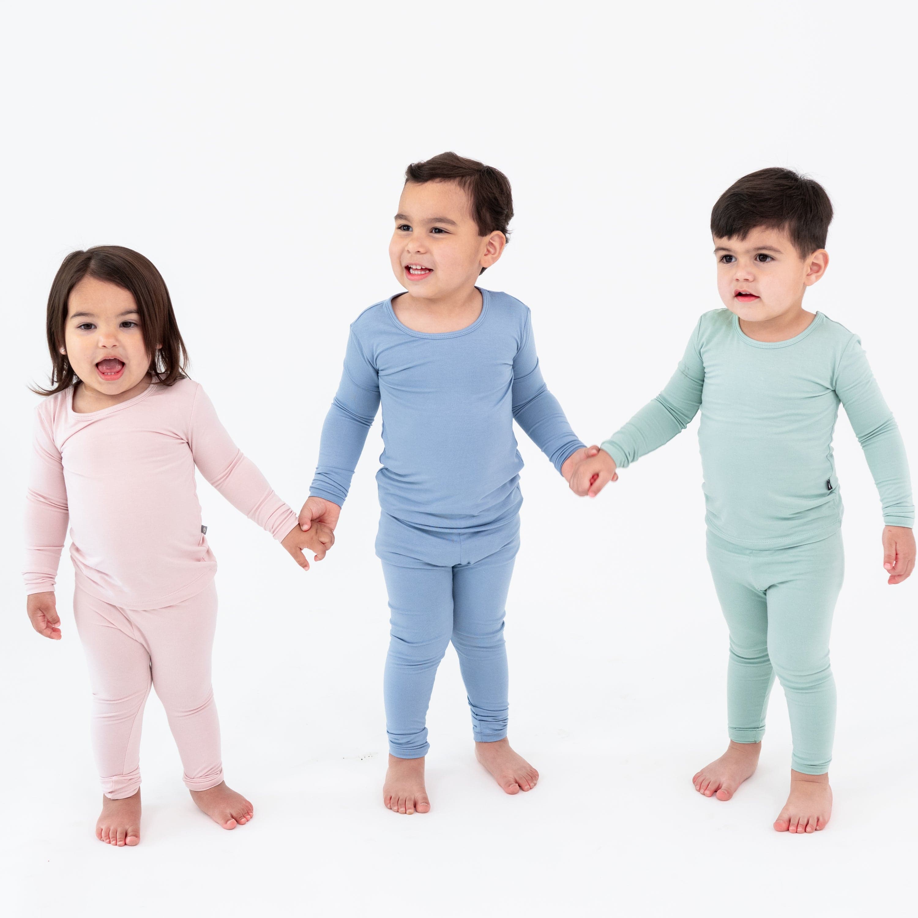 kyte-baby-toddler-long-sleeve-pajamas-long-sleeve-pajamas-in-slate-33285867569263_3000x_be0f0676-d47f-44b5-b58c-242883049772.jpg