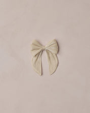 Everly Bow