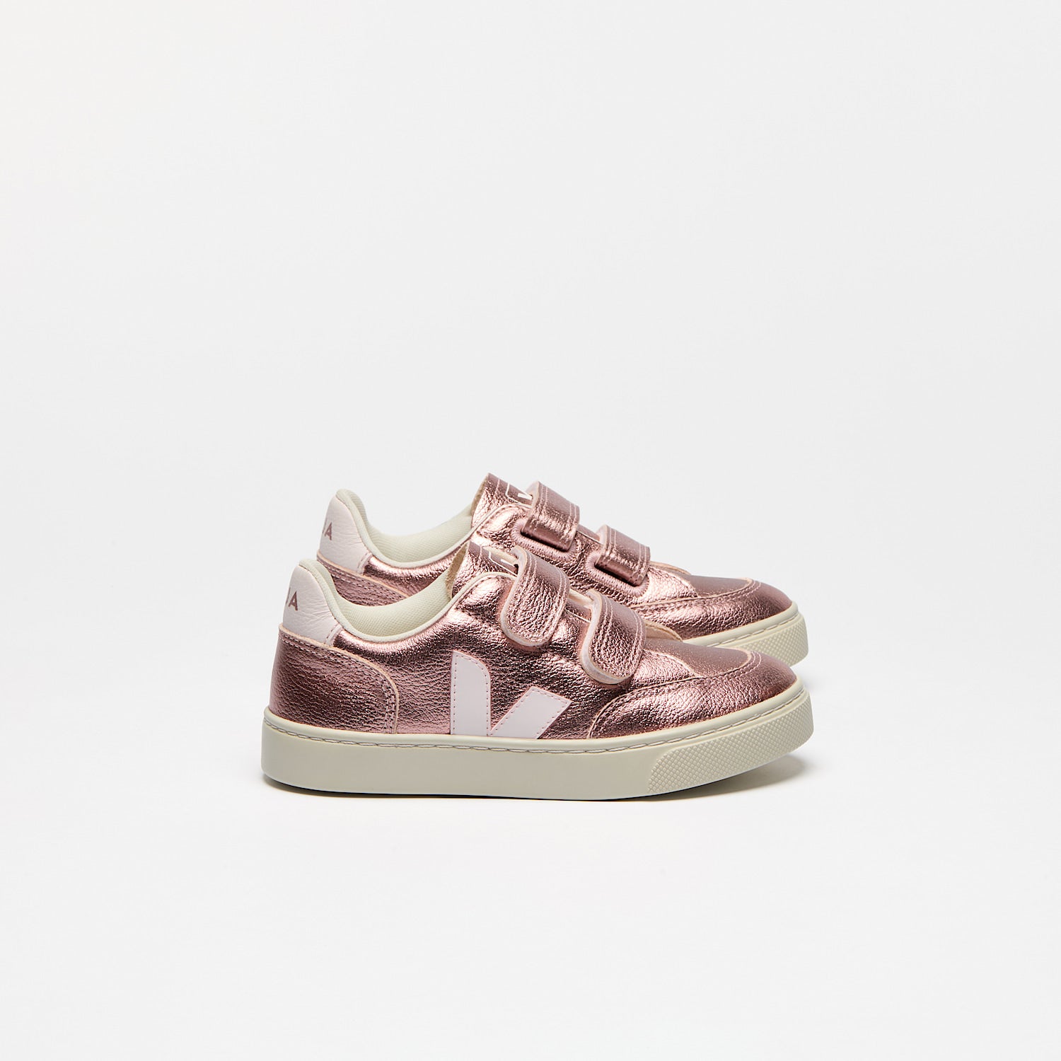 veja-small-v-12-leather-pink-xv0520609_1.jpg