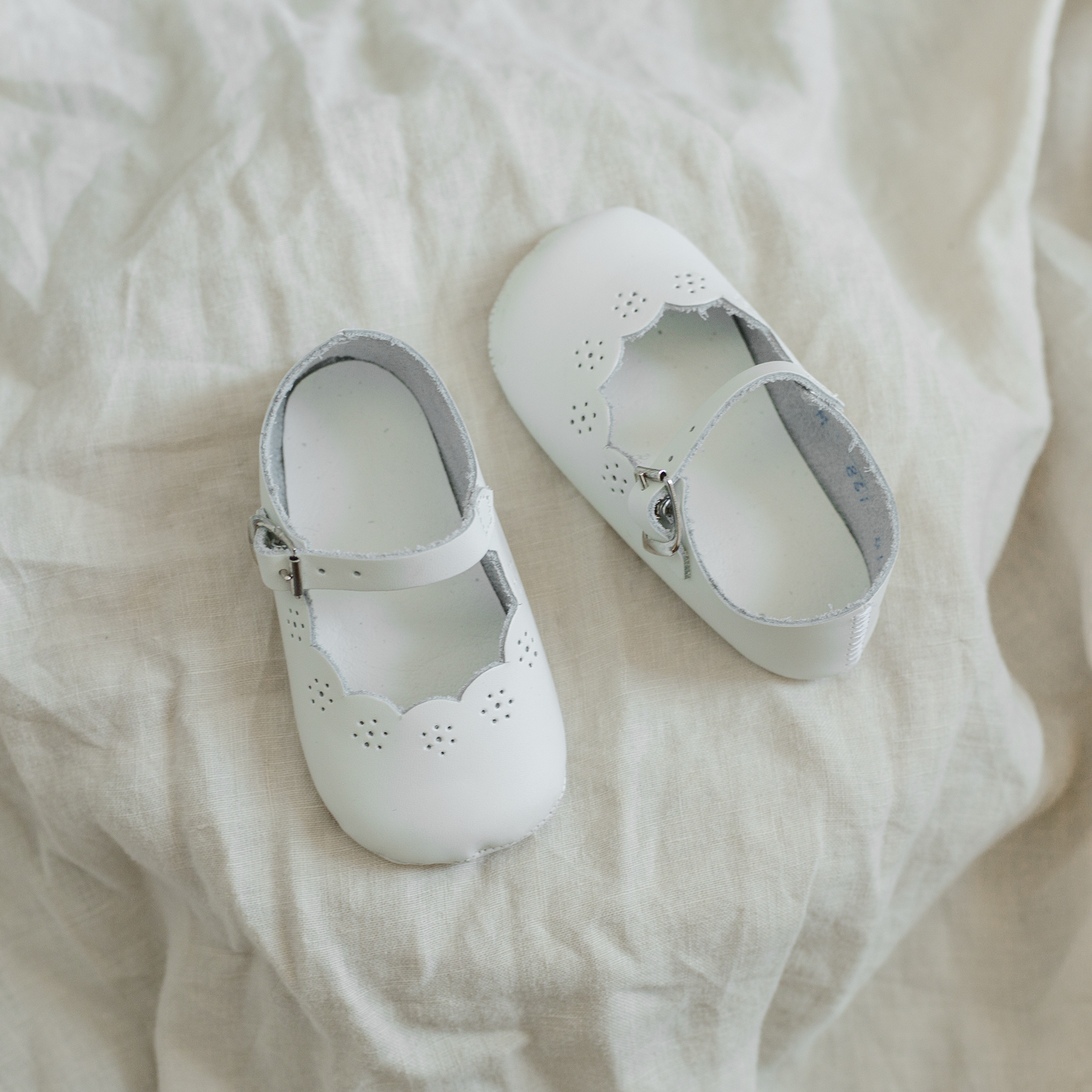 zimmerman-shoes-soft-soled-white-mary-jane-baby-footware-2.png